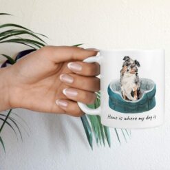 Home is where my dog is Australian Shepherd dog mug (Illustrated collection) 17 Home is where my dog is Australian Shepherd hand holding plant