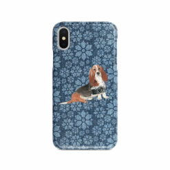 Basset Hound Denim phone case. 6 Denim styles for your Iphone 15 Pro Max, Iphone 14, 13, 12 to 6 & Samsung Galaxy S23 Ultra, S22, S21 to S6. 11 adventure dogs case denim basset hound daisy denim front view