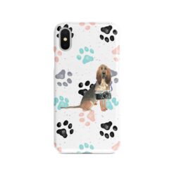 adventure dogs case muddy bloodhound colour paws front view