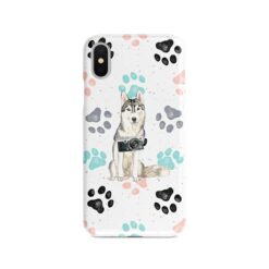 Siberian Husky Muddy Paws phone case. 3 muddy styles for your Iphone 15 Pro Max, Iphone 14, 13, 12 to 6 & Samsung Galaxy S23 Ultra, S22, S21 to S6. 7 adventure dogs case muddy siberian husky colour paws front view