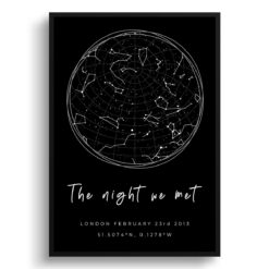 white text solid colour hand drawn black white circle print front view white
